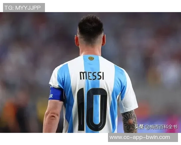 贝纳德斯基揭示C罗谦逊本色超越盛名背后的真实故事