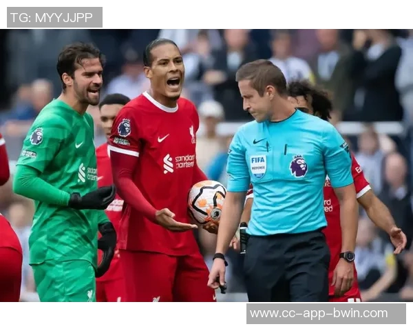 范戴克与罗伯逊助力新援融入红军未来队长索博展现潜力