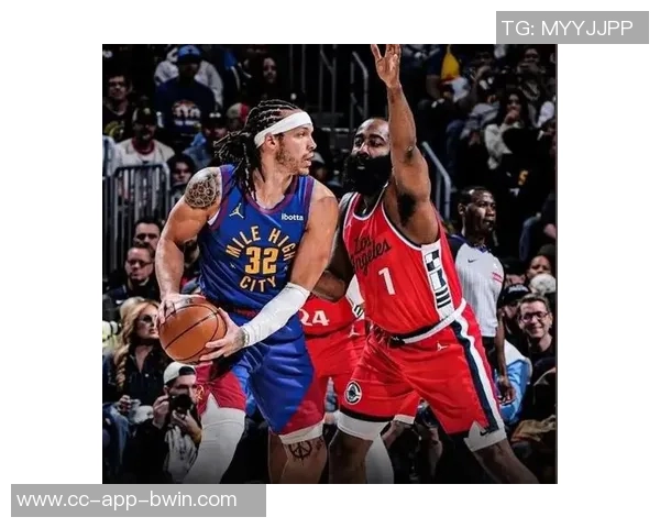 快船队史上仅有的小卡与乔治双星共创455板5三分辉煌纪录